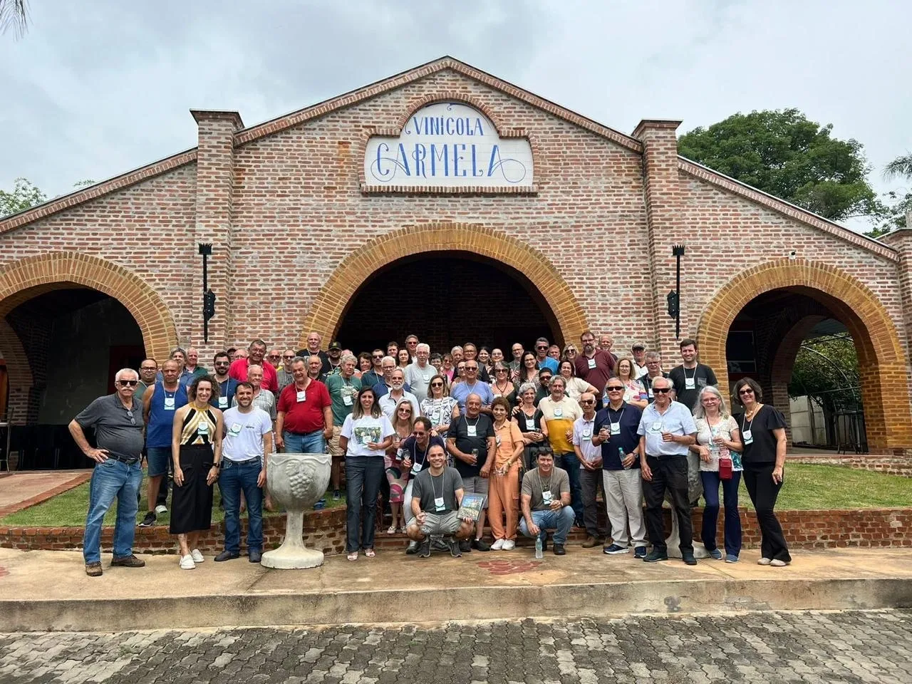 Produtores de Amparo e região se reúnem na Vinícola Carmela